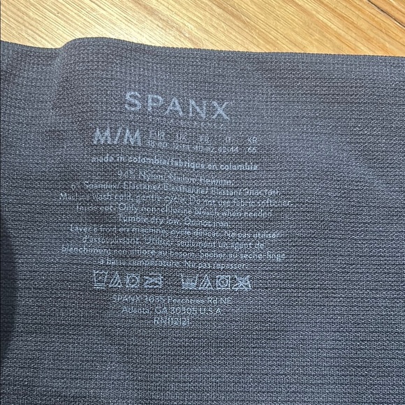 SPANX Black Camouflage Athletic Shorts - Picture 2 of 3